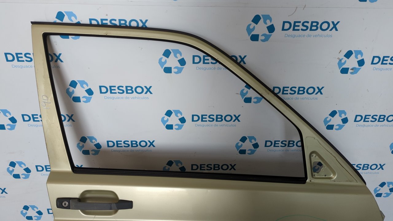 PUERTA DELANTERA DERECHA MERCEDES-BENZ CLASE C (W201) - vista 2