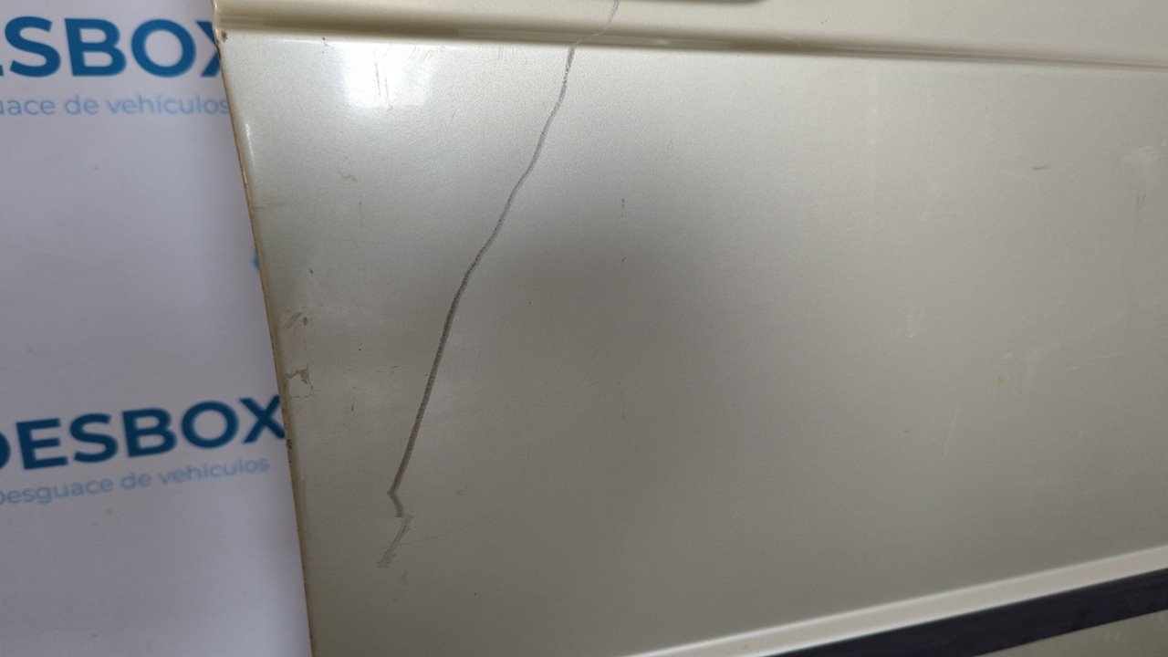 PUERTA DELANTERA DERECHA MERCEDES-BENZ CLASE C (W201) - vista 4