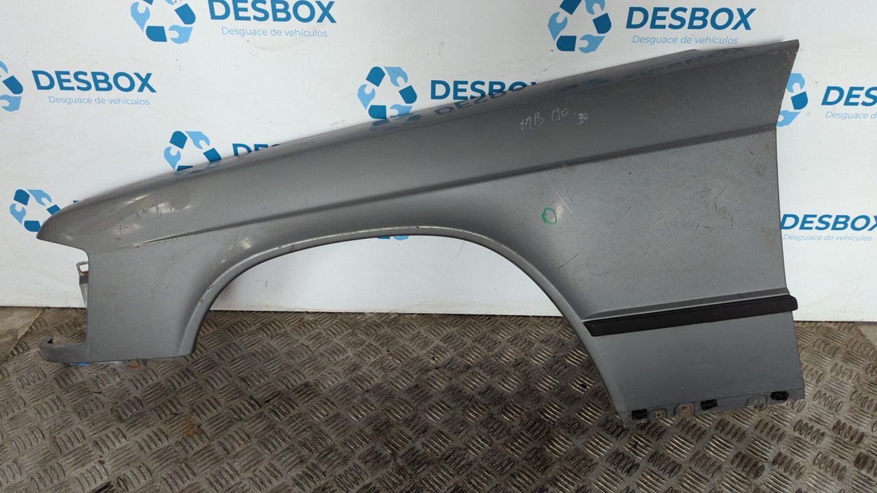 ALETA DELANTERA IZQUIERDA MERCEDES-BENZ CLASE C (W201)