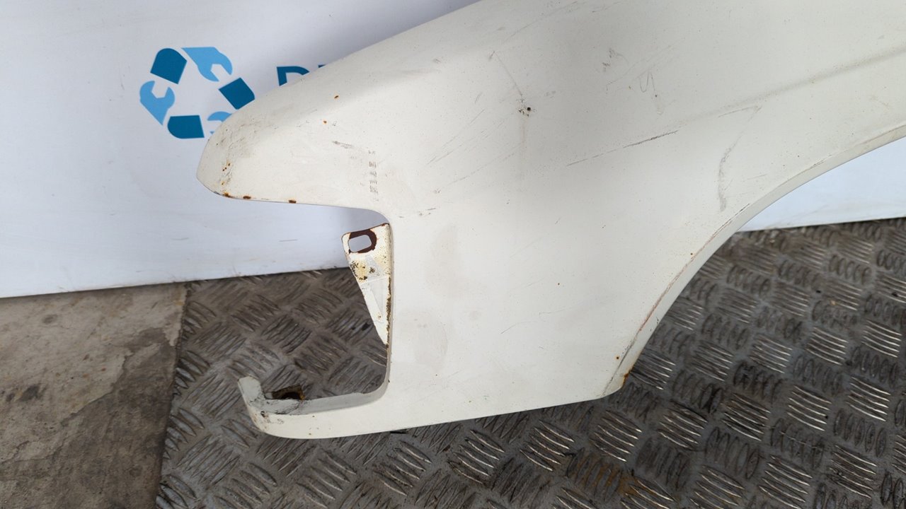 ALETA DELANTERA IZQUIERDA MERCEDES-BENZ CLASE C (W201) - vista 4