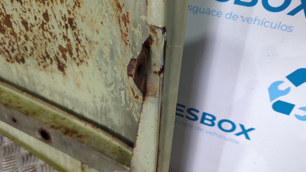 CAPO MERCEDES-BENZ CLASE E (W114/W115) - vista 5