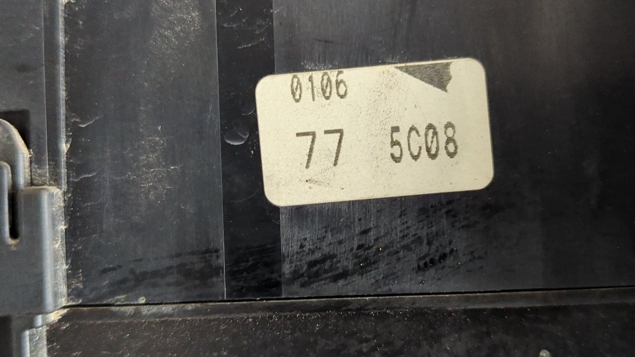 CAJA RELES / FUSIBLES CITROEN C1 - vista 6