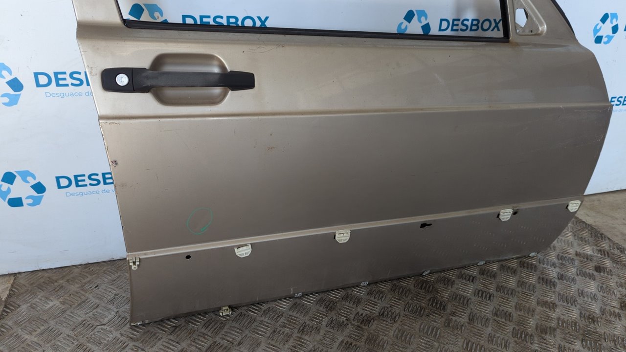 PUERTA DELANTERA DERECHA MERCEDES-BENZ CLASE C (W201) - vista 9