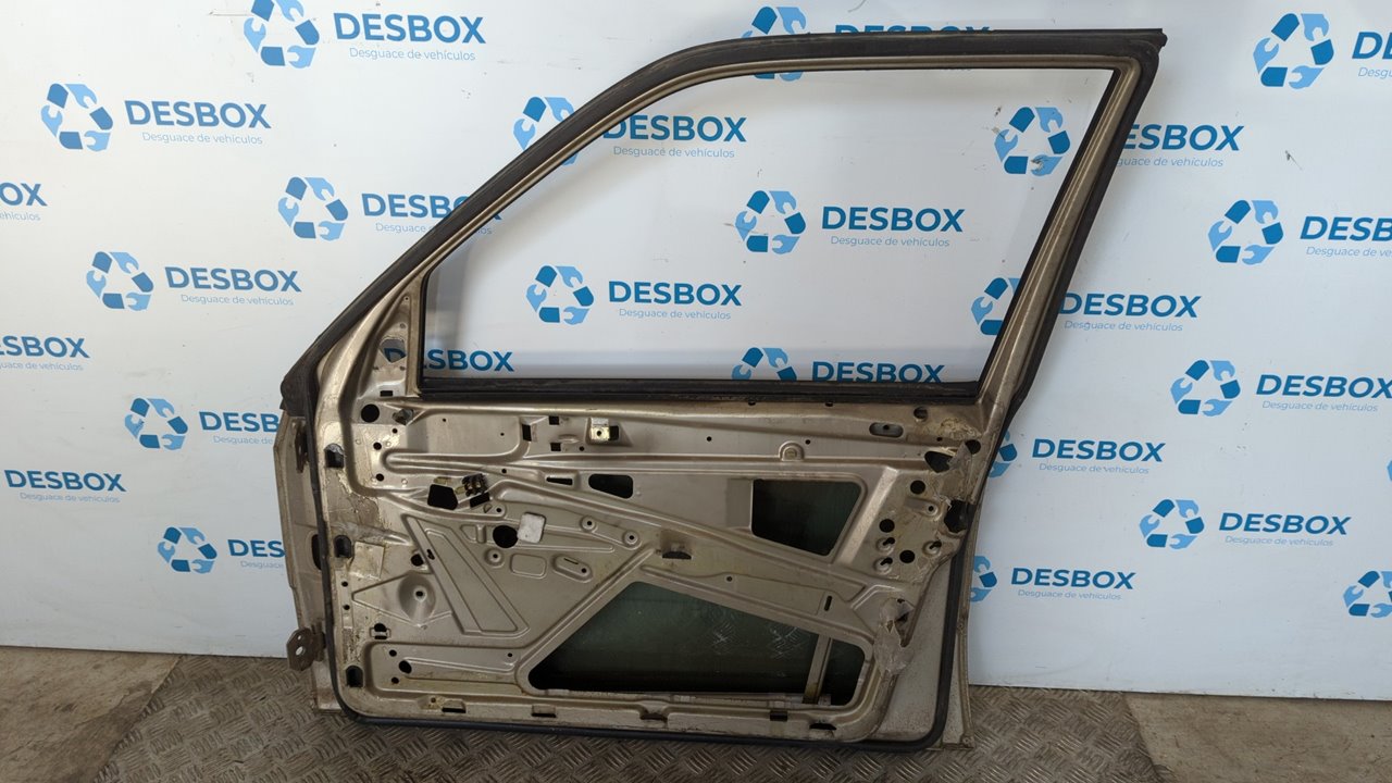 PUERTA DELANTERA DERECHA MERCEDES-BENZ CLASE C (W201) - vista 3