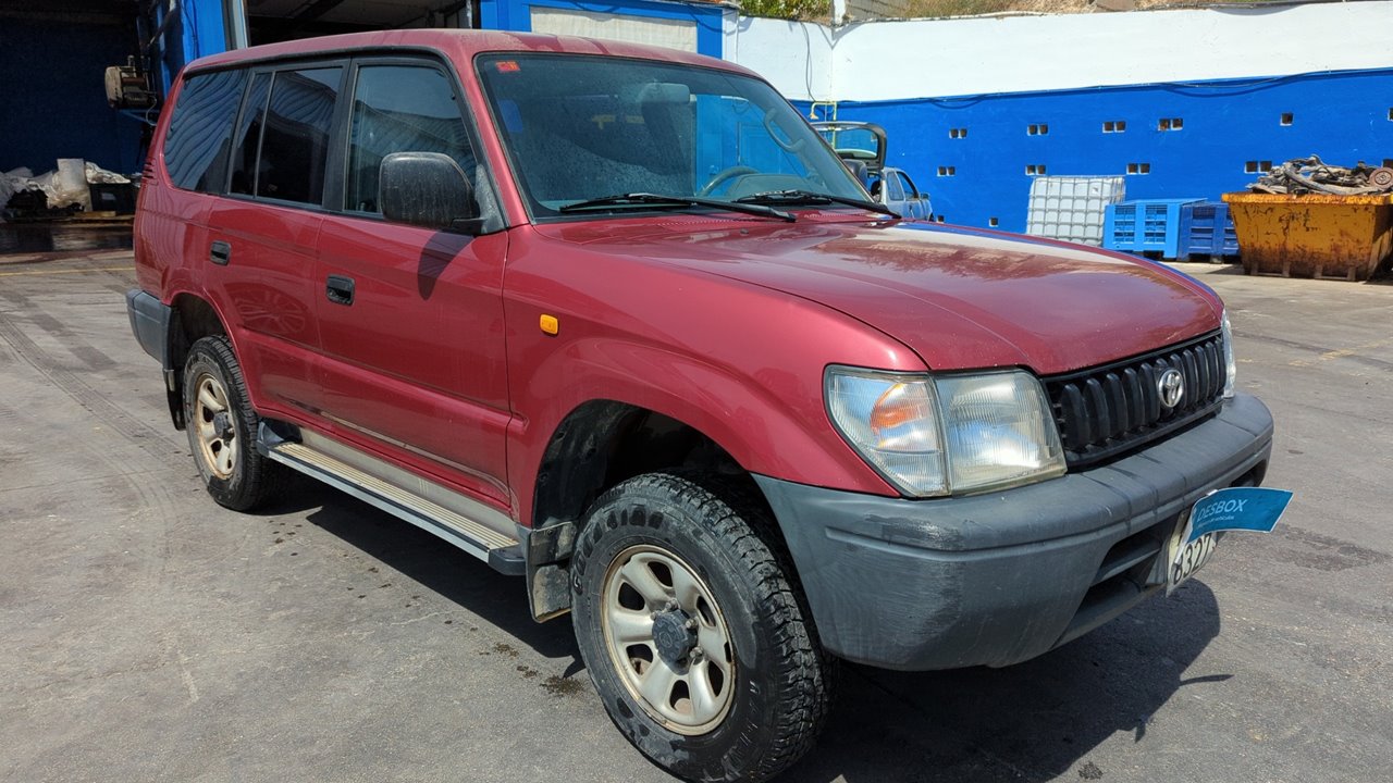 TOYOTA LAND CRUISER (J9)