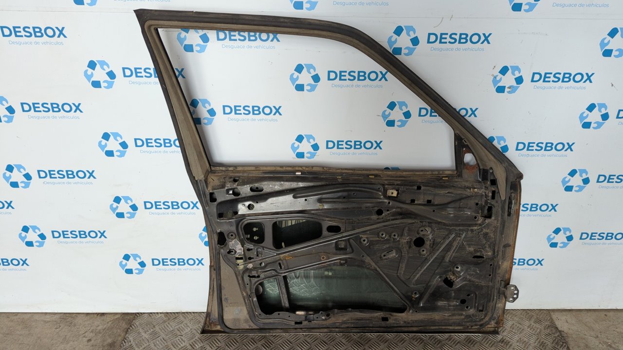 PUERTA DELANTERA IZQUIERDA MERCEDES-BENZ CLASE E (W124) - vista 7