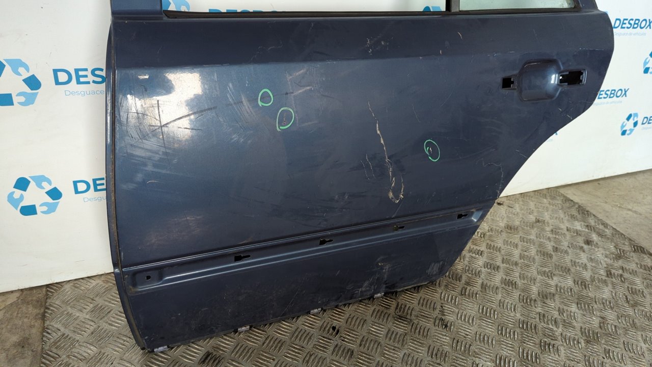PUERTA TRASERA IZQUIERDA MERCEDES-BENZ CLASE E (W124) - vista 2