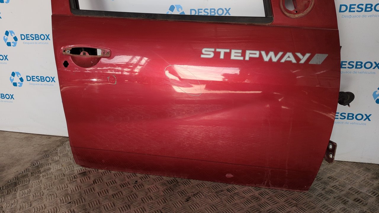 PUERTA DELANTERA DERECHA DACIA SANDERO - vista 3