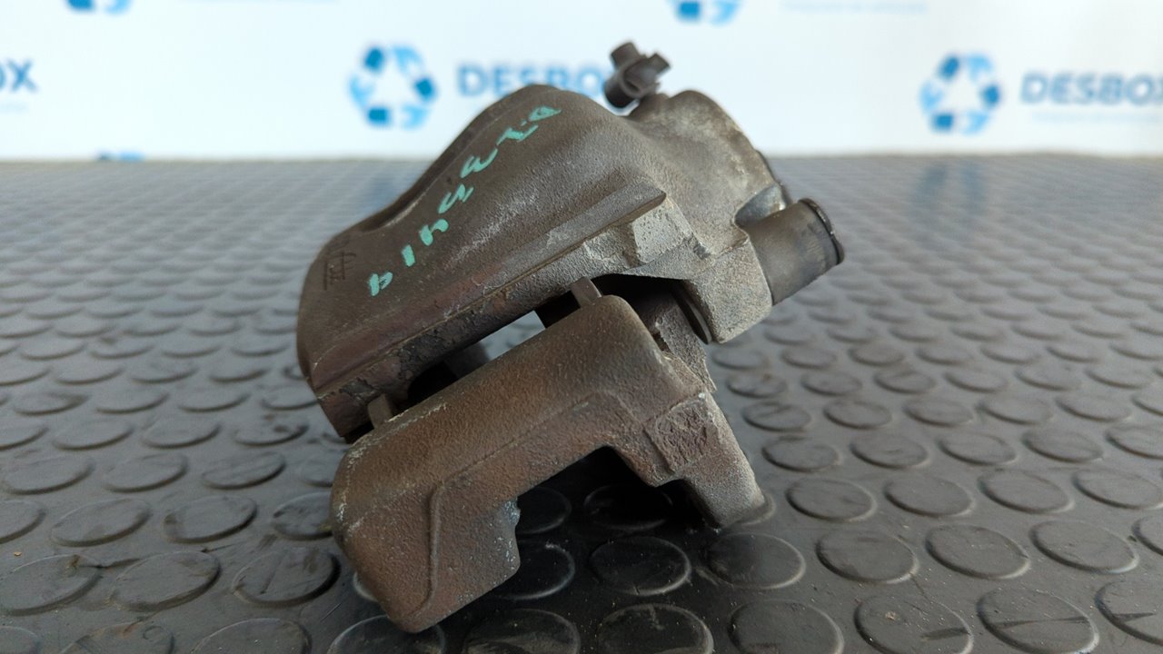 PINZA DE FRENO DELANTERA IZQUIERDA BMW SERIE 3 BERLINA (E46) - vista 5