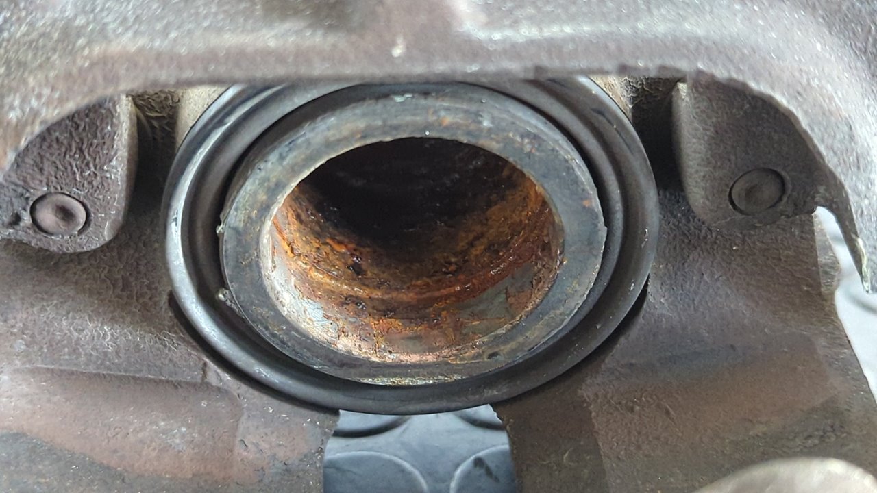 PINZA DE FRENO DELANTERA IZQUIERDA BMW SERIE 3 BERLINA (E46) - vista 3