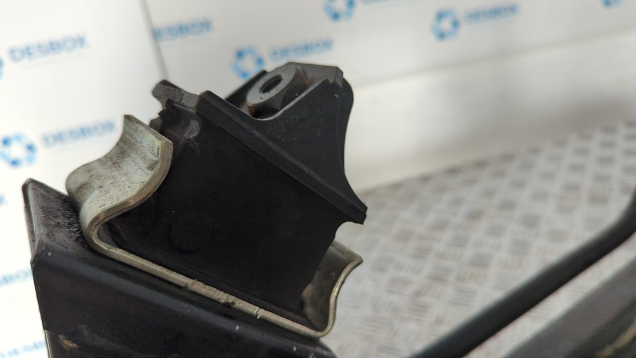 PUENTE DELANTERO MERCEDES-BENZ SPRINTER 02.00 -> COMBI - vista 3