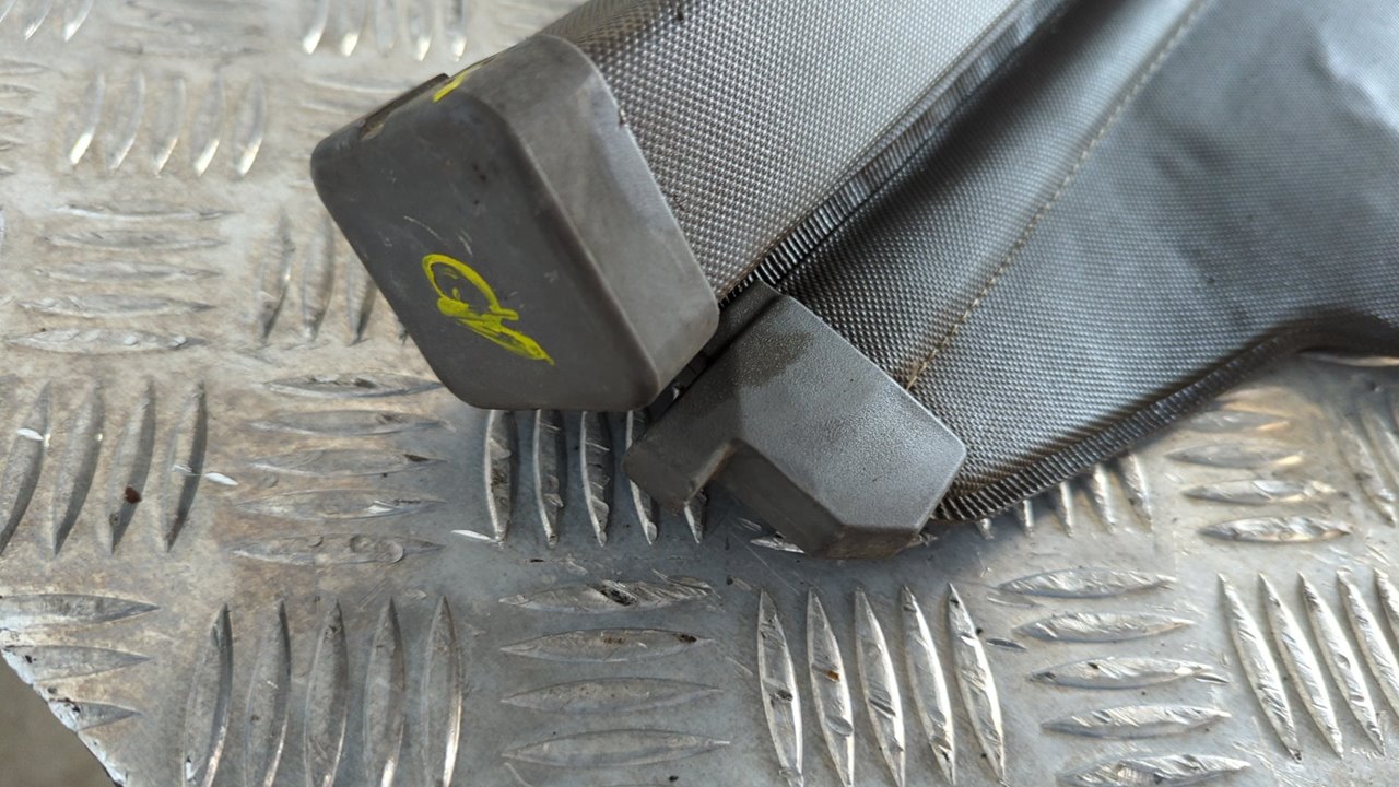 BANDEJA TRASERA KIA CARENS - vista 5