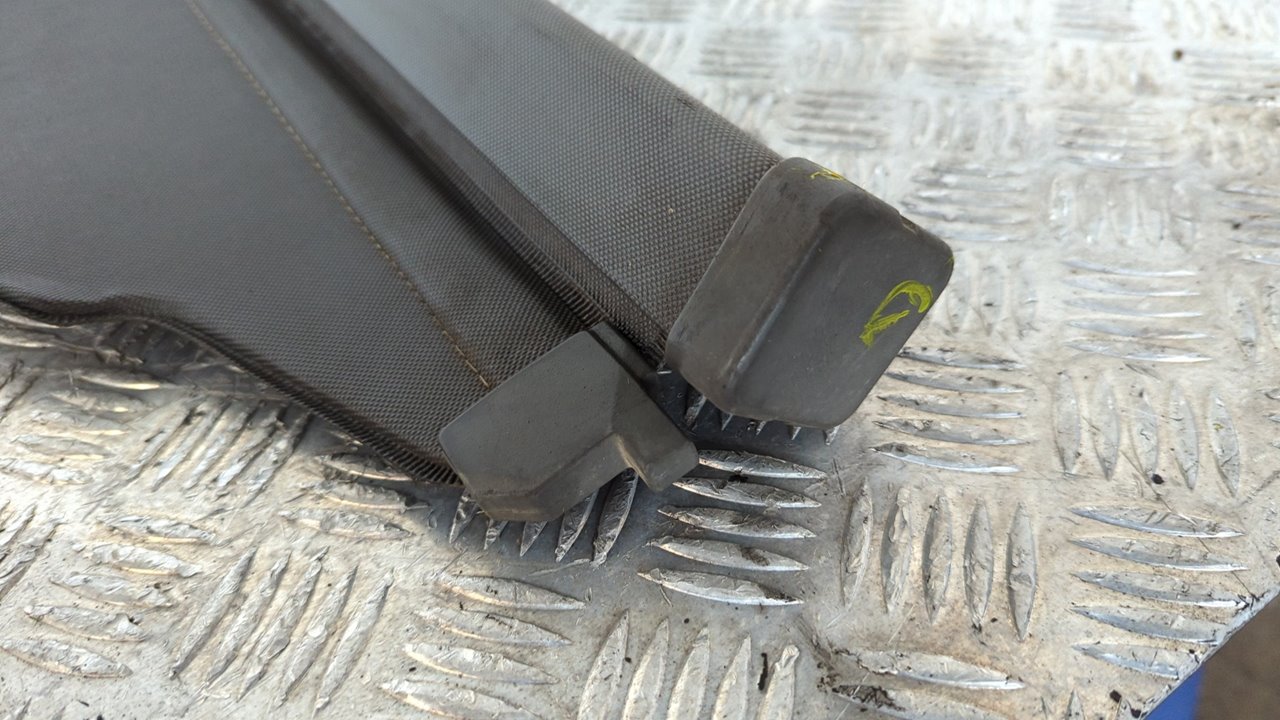 BANDEJA TRASERA KIA CARENS - vista 6