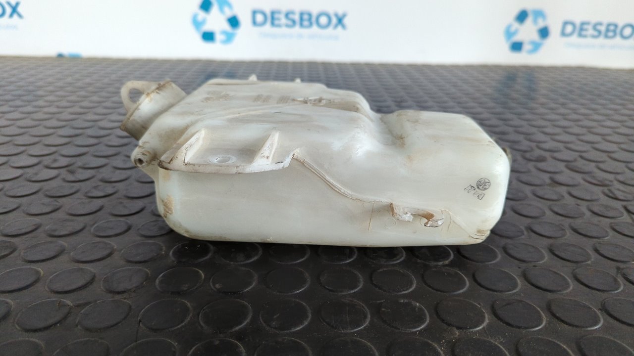 DEPOSITO LIMPIA MITSUBISHI MONTERO (V80/V90) - vista 3