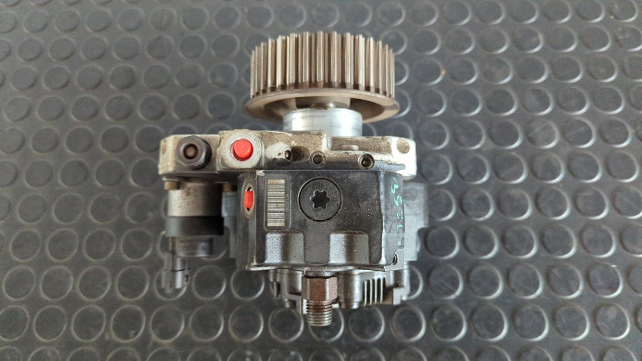 BOMBA INYECCION CHRYSLER VOYAGER (RG) - vista 3