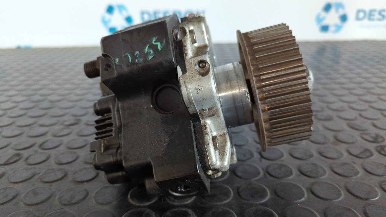 BOMBA INYECCION CHRYSLER VOYAGER (RG) - vista 8