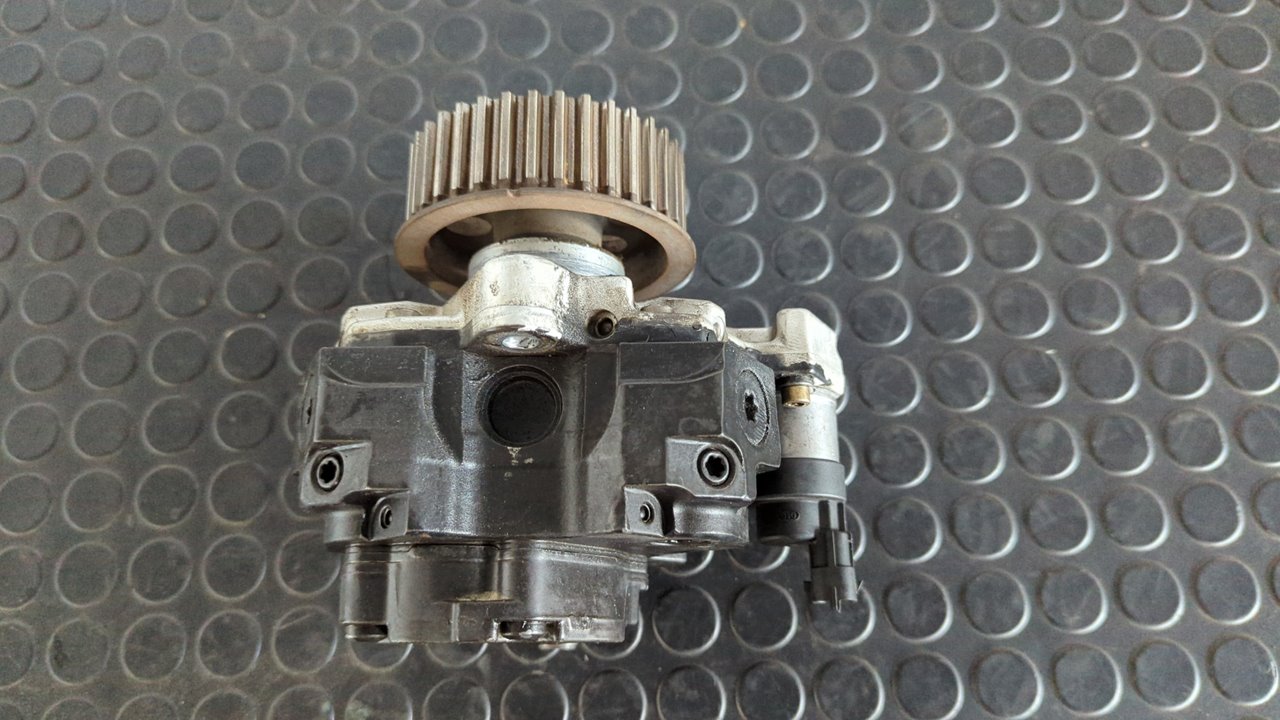 BOMBA INYECCION CHRYSLER VOYAGER (RG) - vista 6