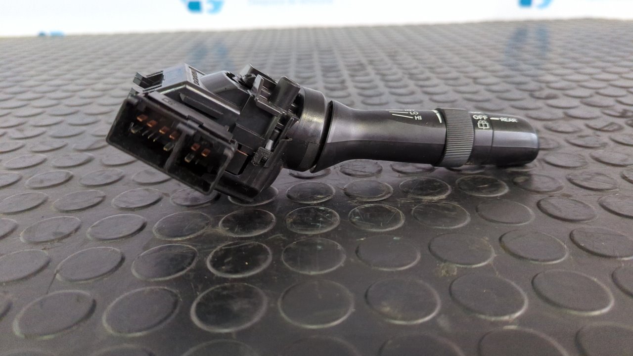 MANDO LIMPIA TOYOTA AURIS - vista 4