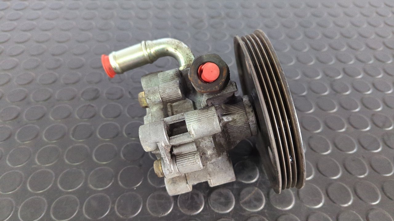 BOMBA DIRECCION CHRYSLER VOYAGER (RG) - vista 4