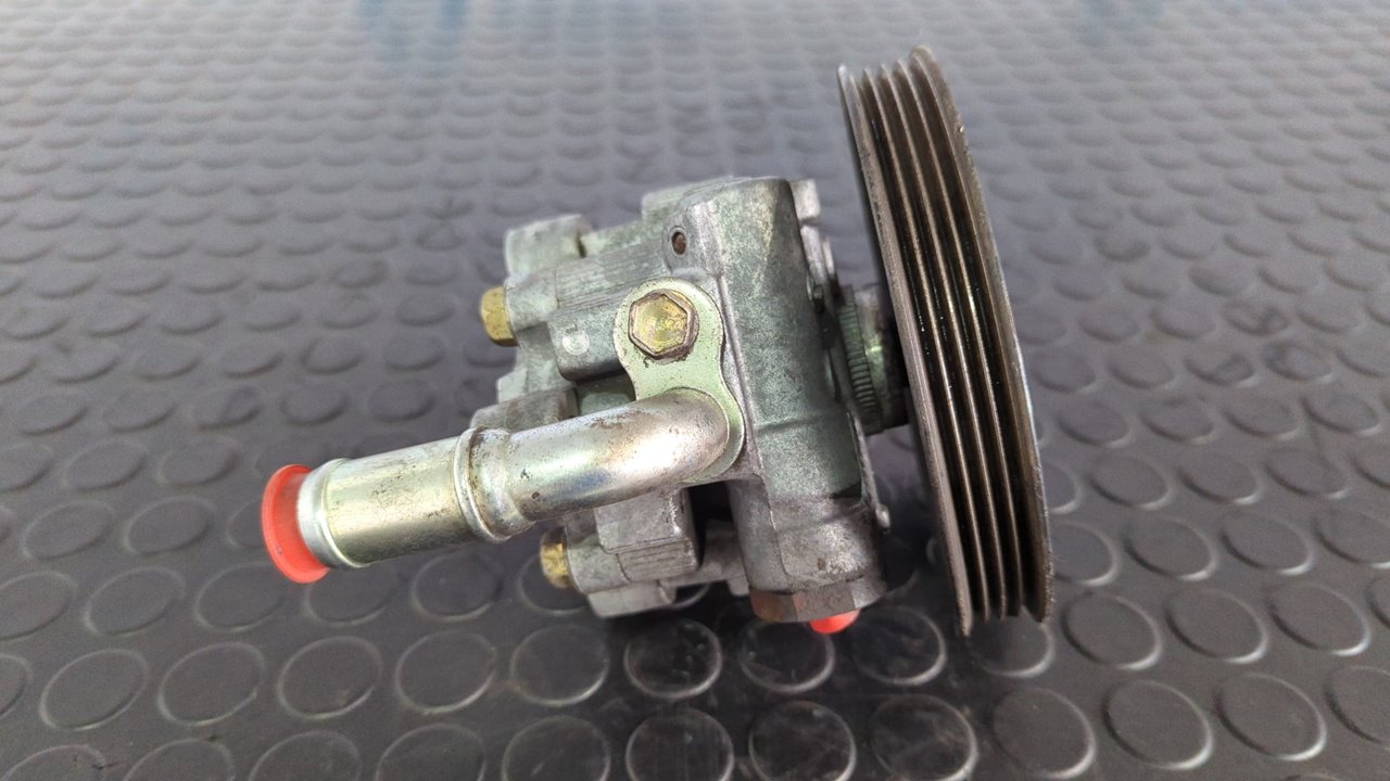 BOMBA DIRECCION CHRYSLER VOYAGER (RG) - vista 6