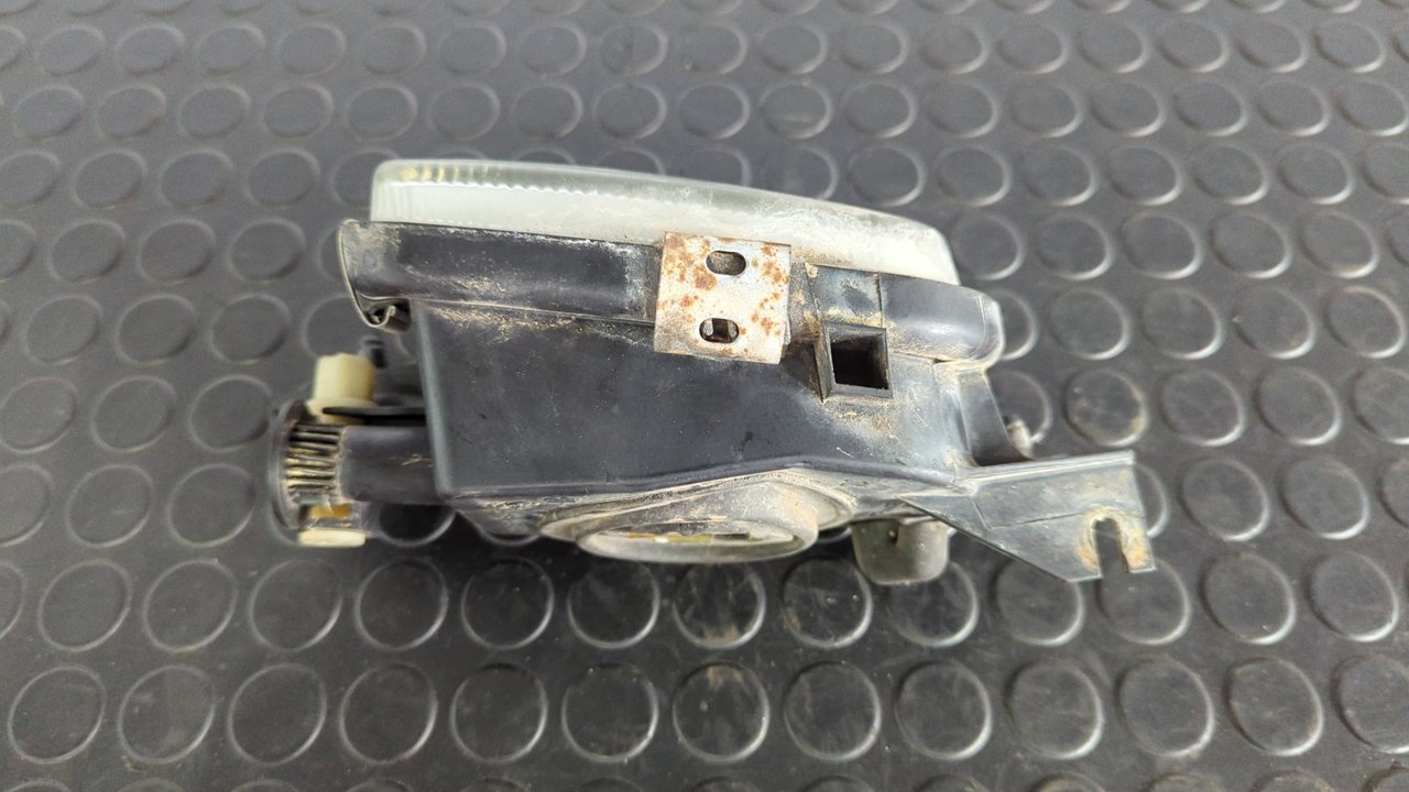 FARO ANTINIEBLA IZQUIERDO MERCEDES-BENZ CLASE C (W203) BERLINA - vista 3
