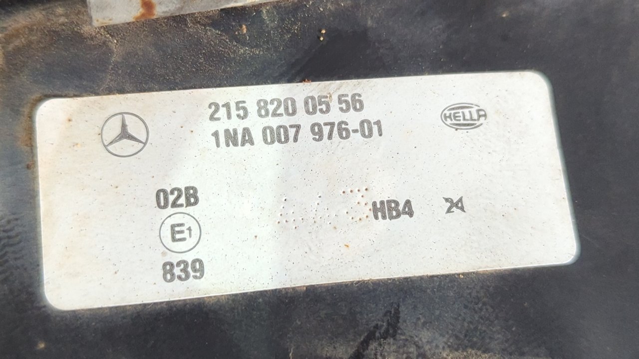 FARO ANTINIEBLA IZQUIERDO MERCEDES-BENZ CLASE C (W203) BERLINA - vista 2