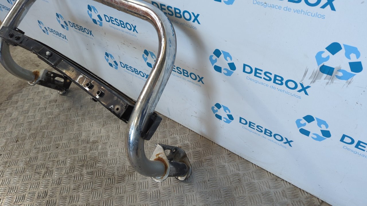 DEFENSA DELANTERA TOYOTA HILUX (KUN) - vista 5