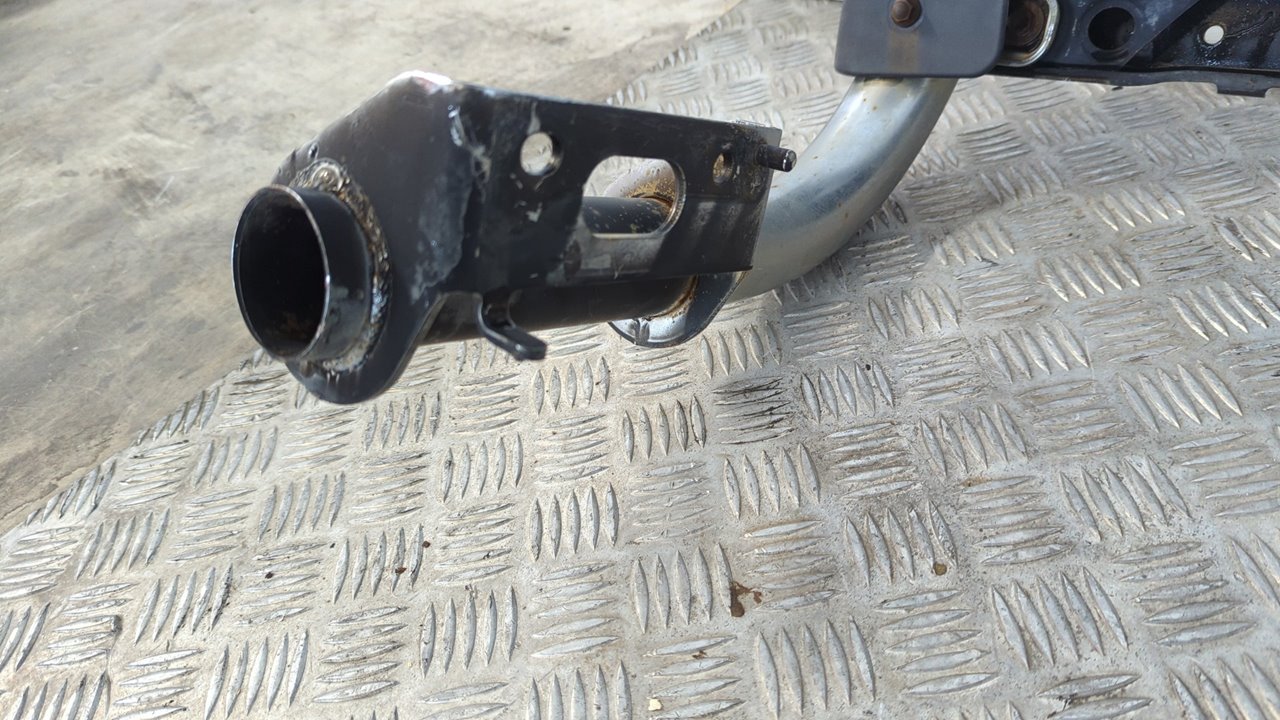 DEFENSA DELANTERA TOYOTA HILUX (KUN) - vista 7