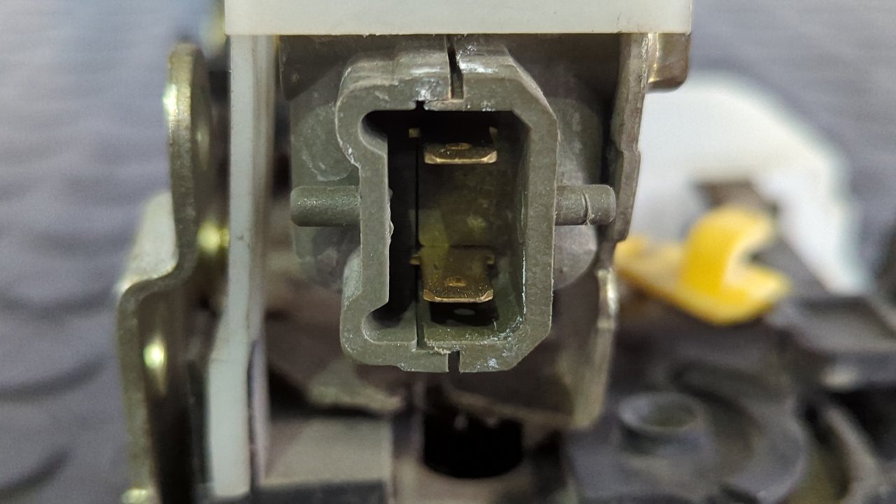 CERRADURA PUERTA DELANTERA IZQUIERDA RENAULT MEGANE I FASE 2 GANDTOUR (KA..) - vista 4