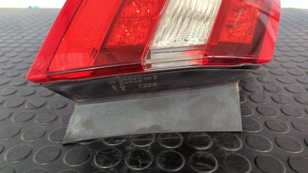 PILOTO TRASERO IZQUIERDO MERCEDES-BENZ CLASE E (W212) FAMILIAR - vista 7