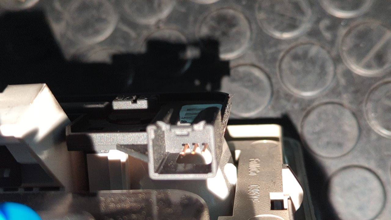 LUZ INTERIOR LAND ROVER DISCOVERY - vista 9