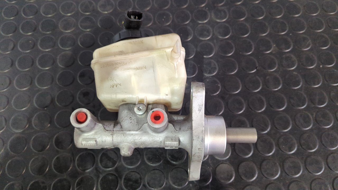 BOMBA FRENO DACIA SANDERO - vista 3