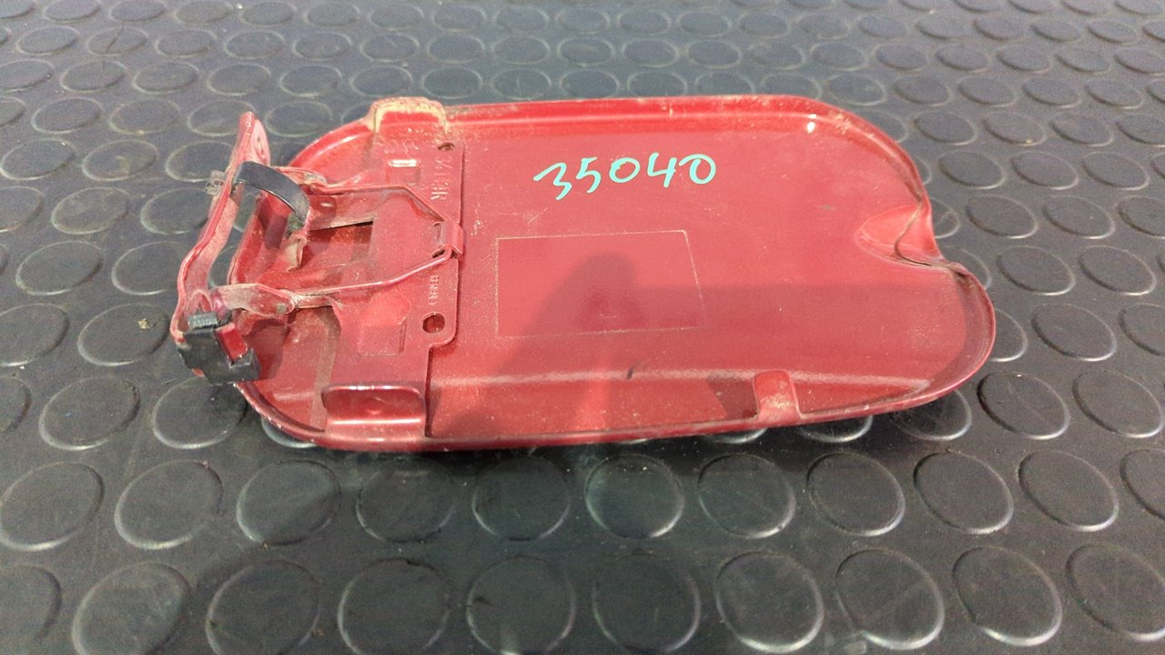 TAPA EXTERIOR COMBUSTIBLE DACIA SANDERO - vista 2