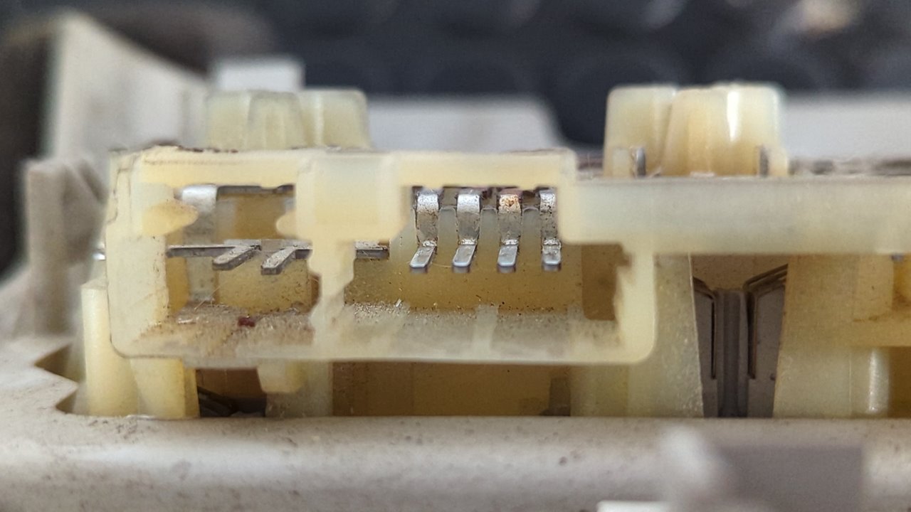 LUZ INTERIOR PEUGEOT 308 - vista 7