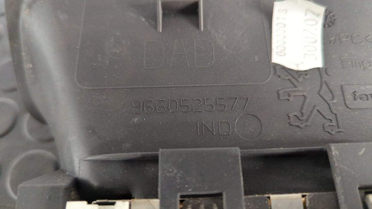 PANTALLA MULTIFUNCION PEUGEOT 308 - vista 9