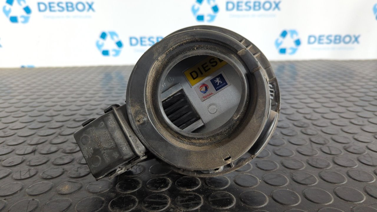 TAPA EXTERIOR COMBUSTIBLE PEUGEOT 308 - vista 4