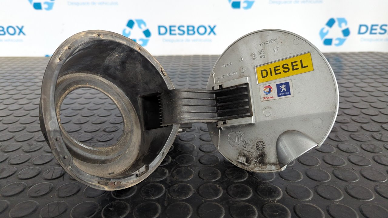 TAPA EXTERIOR COMBUSTIBLE PEUGEOT 308 - vista 2