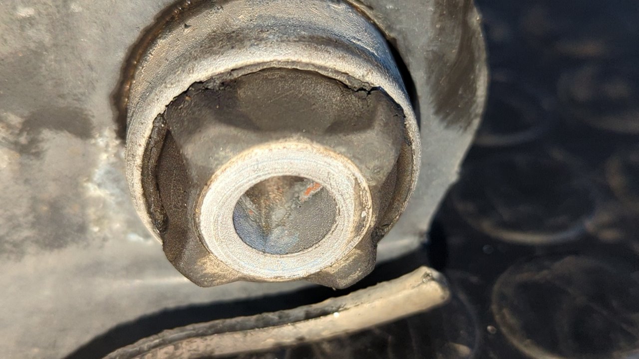 BRAZO DERECHO INFERIOR DELANTERO DACIA SANDERO - vista 6