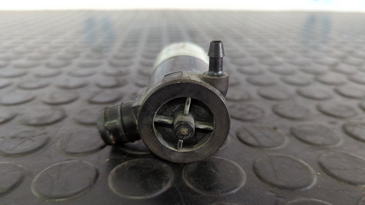 BOMBA LIMPIA TOYOTA AURIS - vista 6