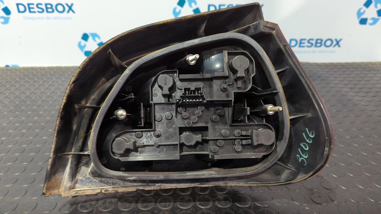 PILOTO TRASERO IZQUIERDO RENAULT MEGANE I FASE 2 GANDTOUR (KA..) - vista 6