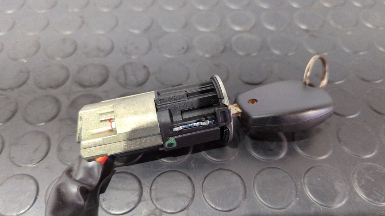 CONMUTADOR DE ARRANQUE DACIA SANDERO