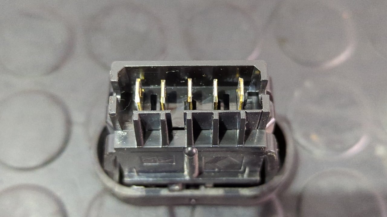 INTERRUPTOR DACIA SANDERO - vista 3