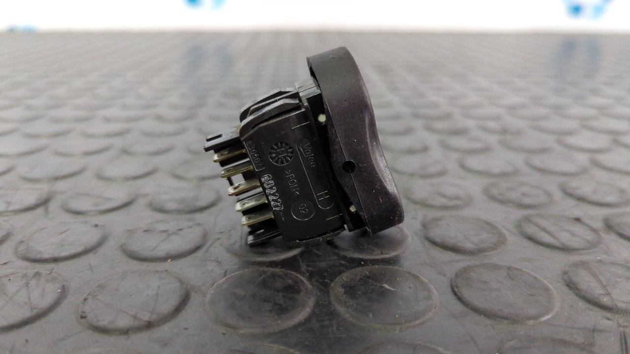 MANDO ELEVALUNAS DELANTERO IZQUIERDO DACIA SANDERO - vista 2