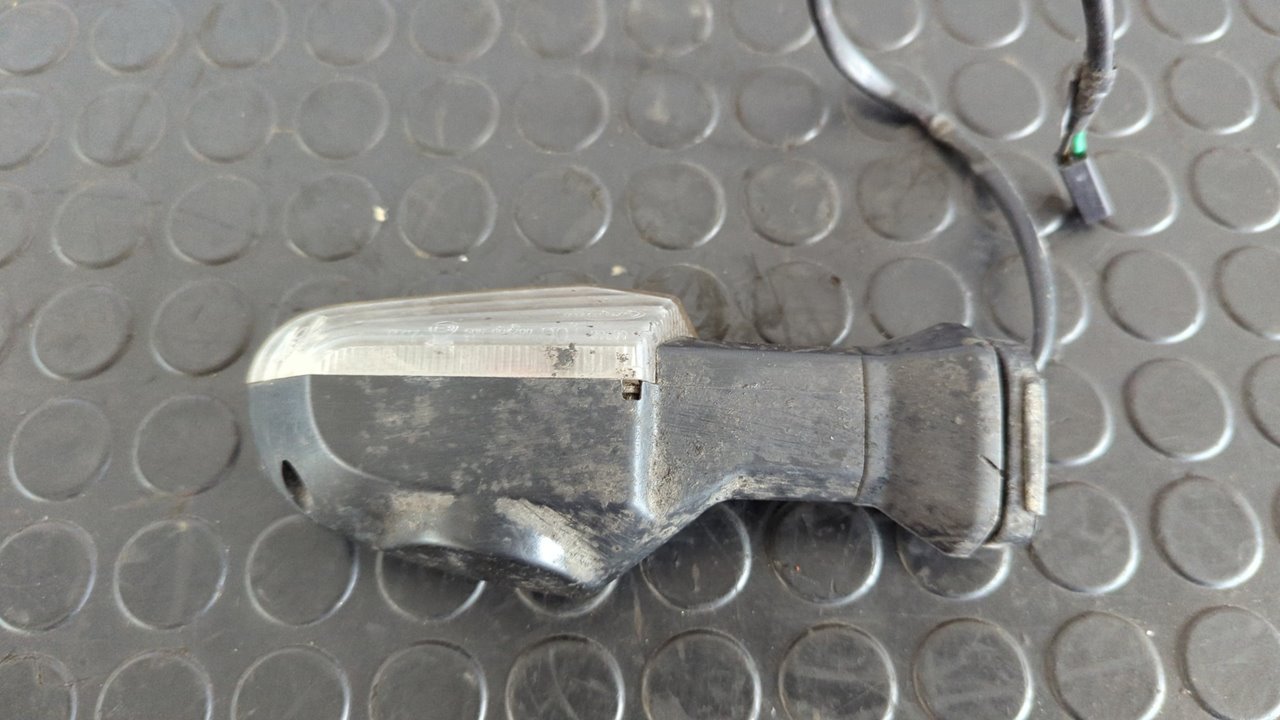 PILOTO TRASERO IZQUIERDO KAWASAKI ER 6 - vista 6