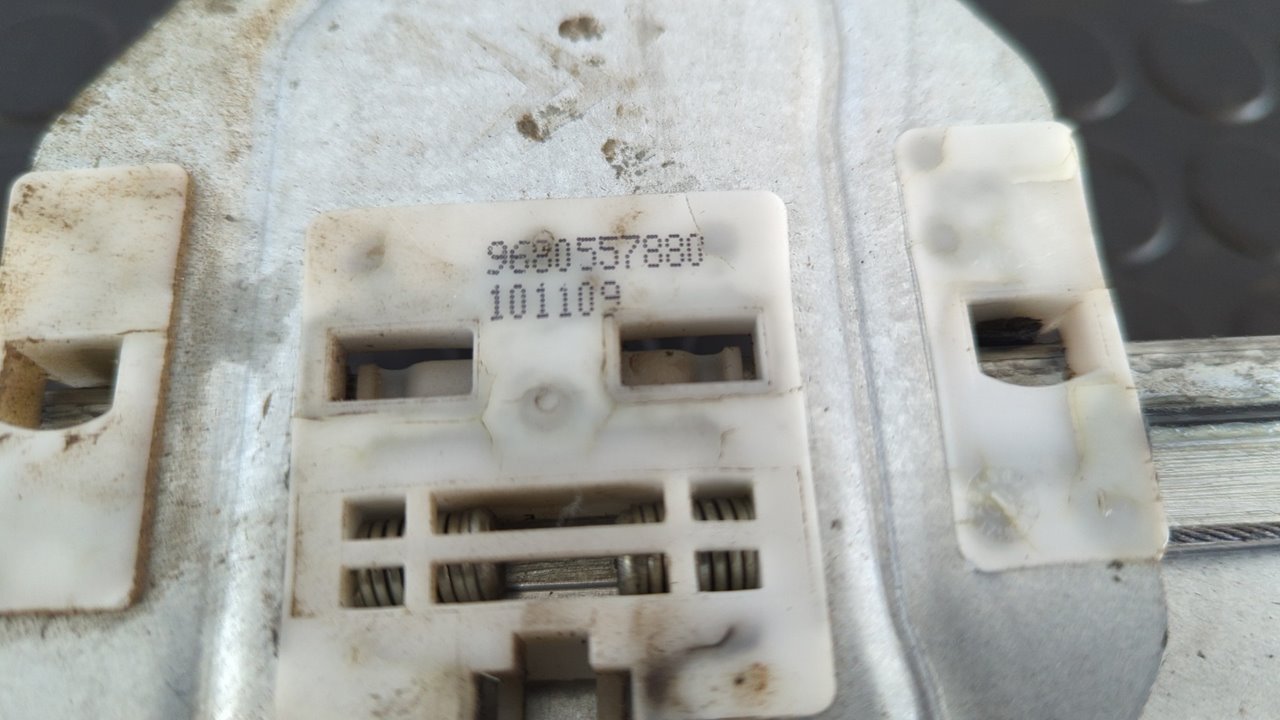 ELEVALUNAS DELANTERO DERECHO PEUGEOT PARTNER KOMBI - vista 3