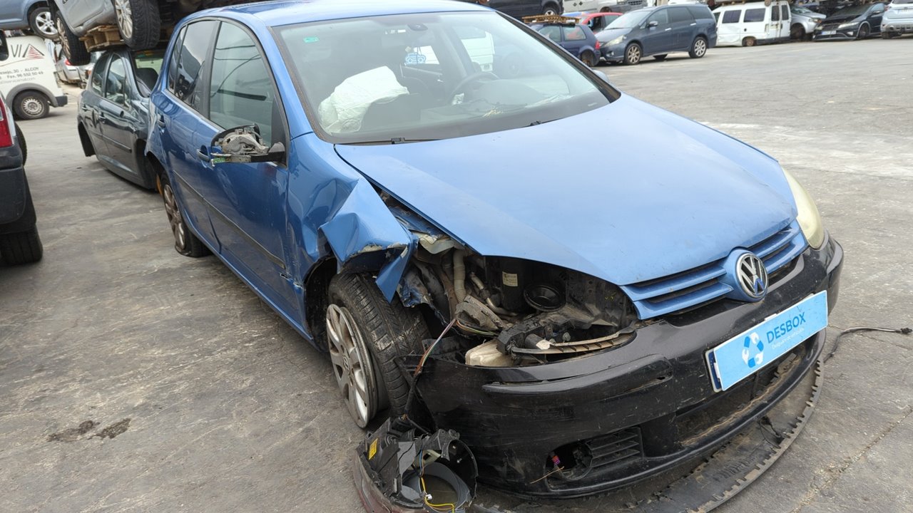 VOLKSWAGEN GOLF V BERLINA (1K1)