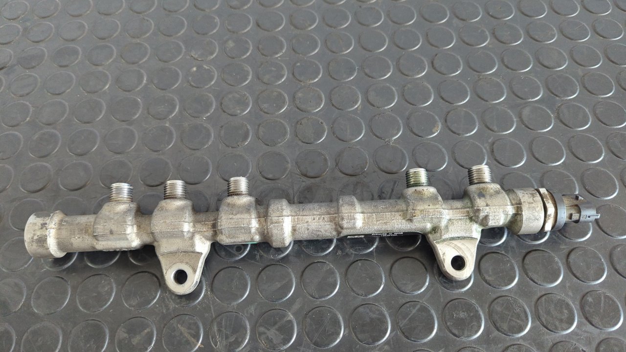 RAMPA INYECTORA FIAT DOBLO CARGO - vista 5