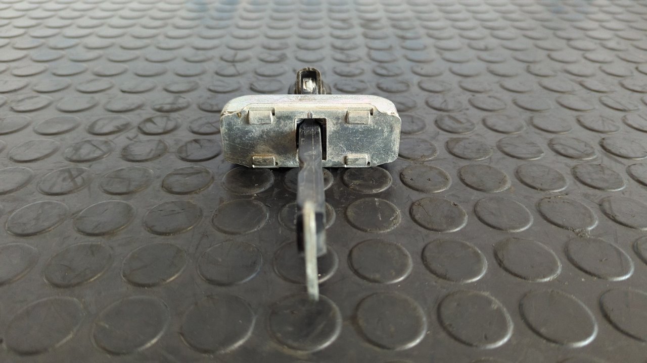 RETENEDOR PUERTA DERECHA TOYOTA COROLLA VERSO (R1) - vista 4