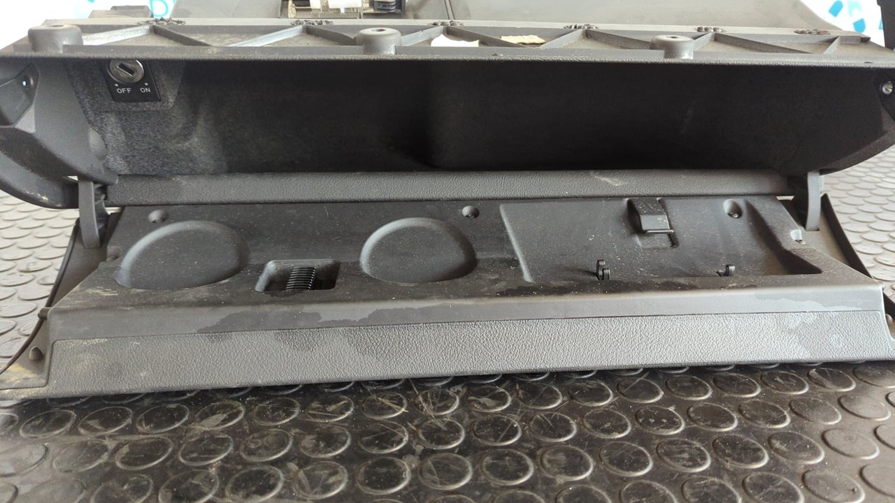 GUANTERA AUDI TT (8N3/8N9) - vista 6