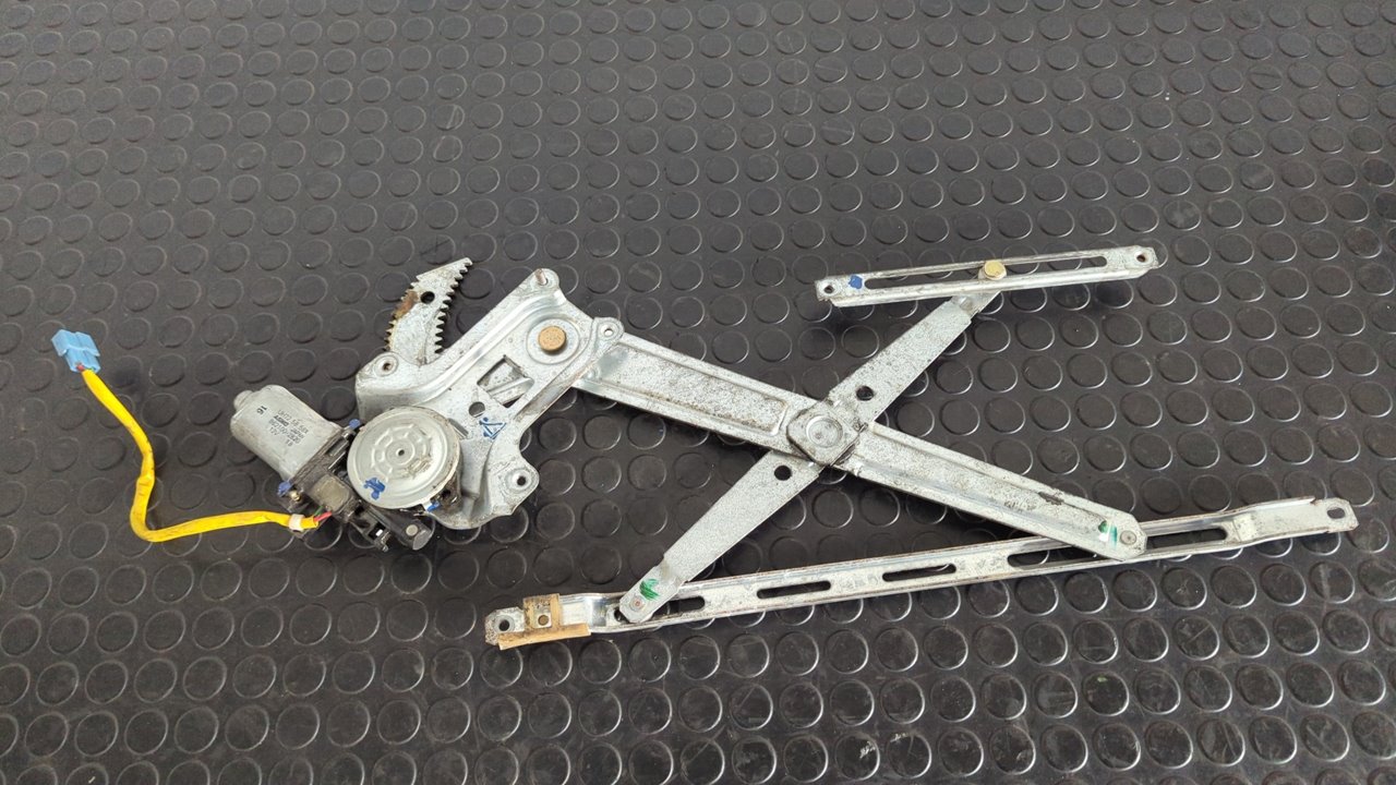 ELEVALUNAS DELANTERO DERECHO FORD RANGER (EQ)